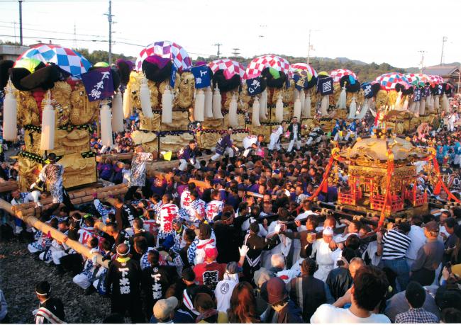03特選 西条祭振興会長賞(上野登志)神輿登場