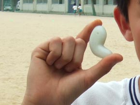 勾玉(まがたま)づくりの写真7