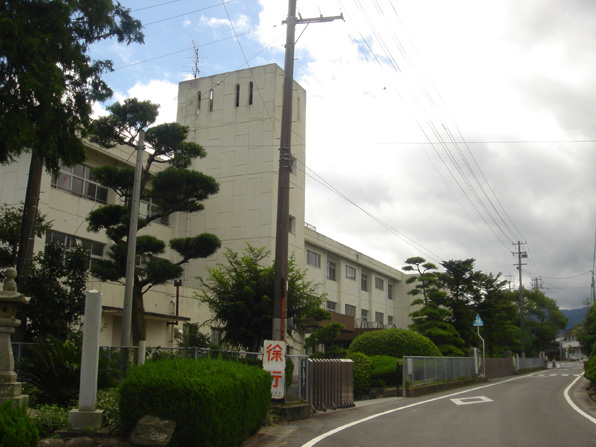 田野小学校(丹原町田野上方)の写真