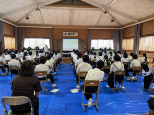 【6月23日 西中体育館での講演】