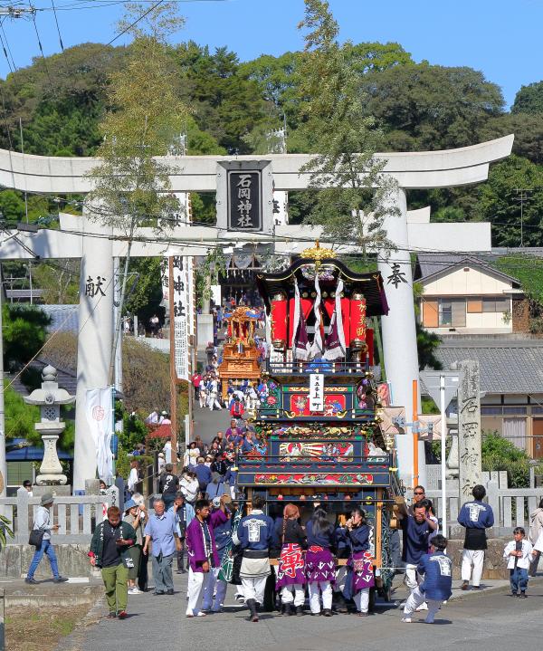入選　「だんじり、石岡神社出発」　田坂　光司