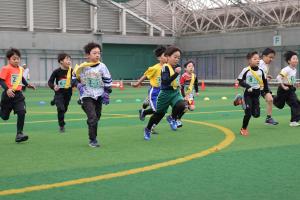 走る選手たち