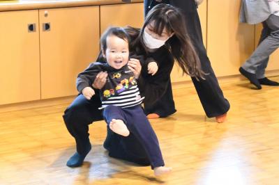 踊る!